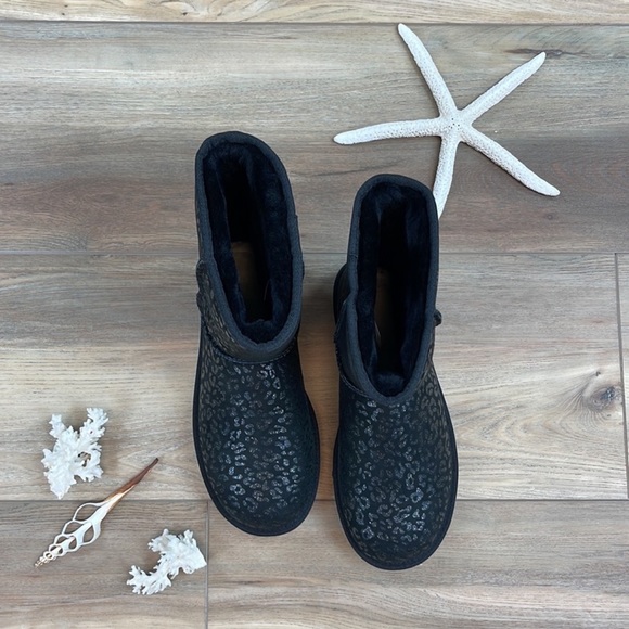 🍃🔆UGG- CLASSIC SHORT SNOW LEOPARD BOOTS🔆🍃 - Picture 9 of 14